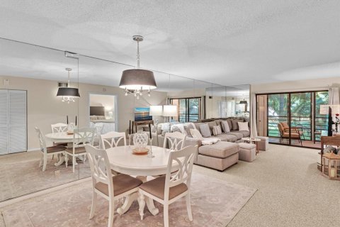 Condo in Boynton Beach, Florida, 2 bedrooms  № 2176513 - photo 18