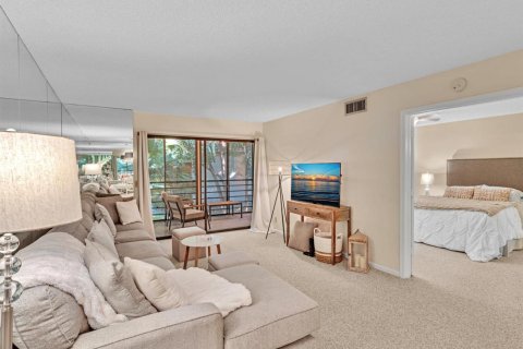 Condo in Boynton Beach, Florida, 2 bedrooms  № 2176513 - photo 22