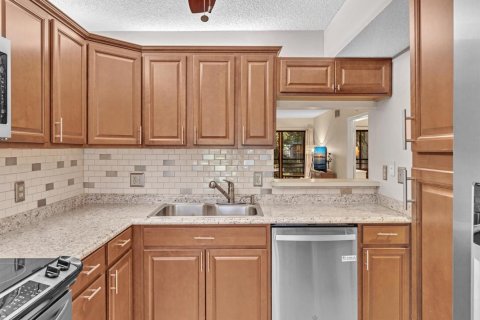 Condo in Boynton Beach, Florida, 2 bedrooms  № 2176513 - photo 3