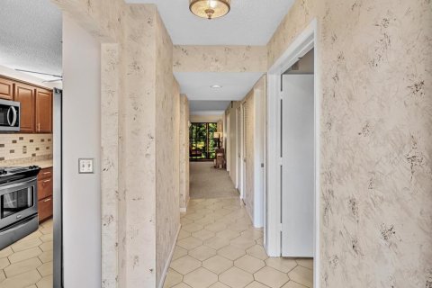 Condo in Boynton Beach, Florida, 2 bedrooms  № 2176513 - photo 15
