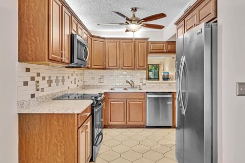 Condo in Boynton Beach, Florida, 2 bedrooms  № 2176513 - photo 6