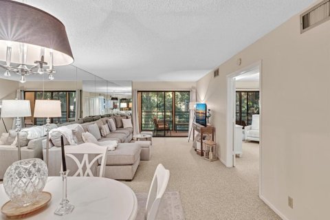 Condo in Boynton Beach, Florida, 2 bedrooms  № 2176513 - photo 19