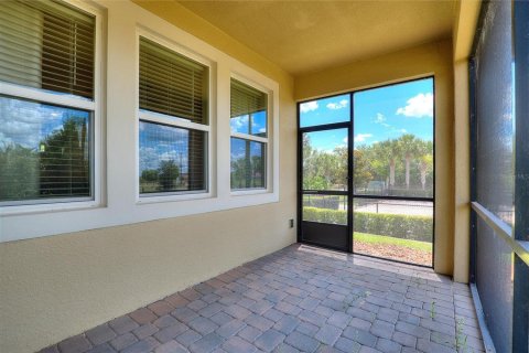 House in Davenport, Florida 4 bedrooms, 216.74 sq.m. № 2233620 - photo 28