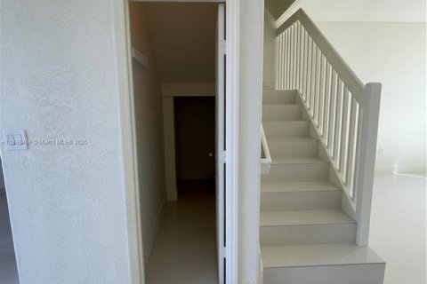 Купить таунхаус в Хайалиа, Флорида 3 спальни, 128.86м2, № 1949077 - фото 10