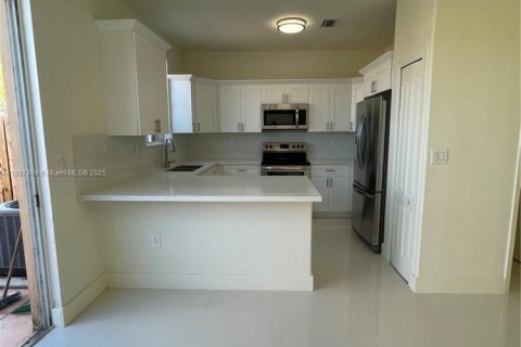 Купить таунхаус в Хайалиа, Флорида 3 спальни, 128.86м2, № 1949077 - фото 9