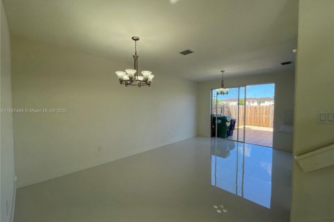 Купить таунхаус в Хайалиа, Флорида 3 спальни, 128.86м2, № 1949077 - фото 7