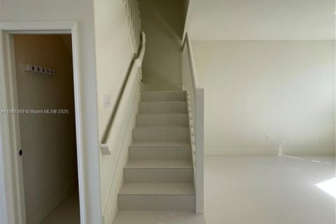 Купить таунхаус в Хайалиа, Флорида 3 спальни, 128.86м2, № 1949077 - фото 12