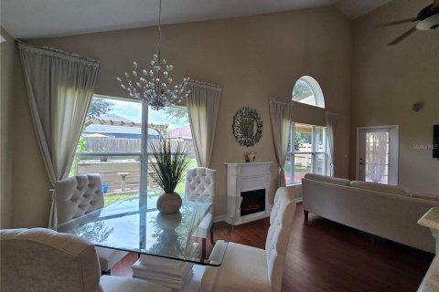 Casa en venta en Orlando, Florida, 4 dormitorios, 211.91 m2 № 1908670 - foto 9