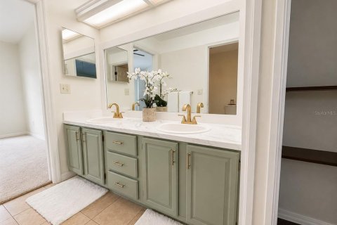 Touwnhouse à louer à Tampa, Floride: 2 chambres, 117.89 m2 № 2157500 - photo 12