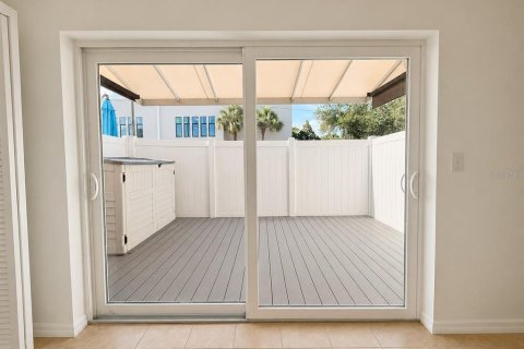 Touwnhouse à louer à Tampa, Floride: 2 chambres, 117.89 m2 № 2157500 - photo 7