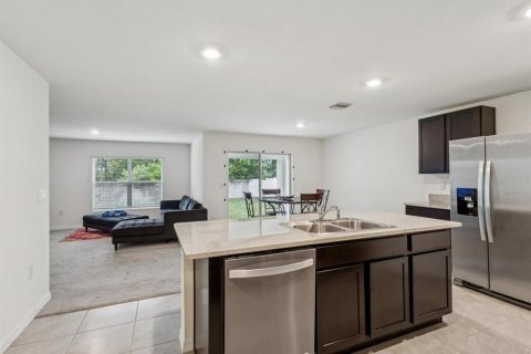 House in Spring Hill, Florida 4 bedrooms, 170.01 sq.m. № 1781162 - photo 6