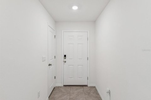 House in Spring Hill, Florida 4 bedrooms, 170.01 sq.m. № 1781162 - photo 5