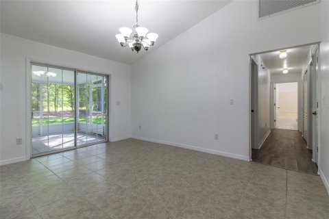 Casa en venta en Ocala, Florida, 4 dormitorios, 151.52 m2 № 1813548 - foto 9