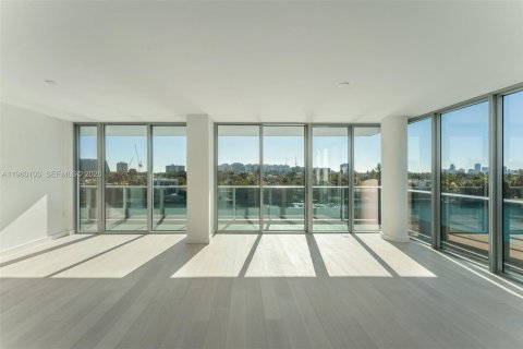 Copropriété à vendre à Bay Harbor Islands, Floride: 4 chambres, 232.44 m2 № 2025984 - photo 11