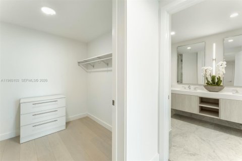 Copropriété à vendre à Bay Harbor Islands, Floride: 4 chambres, 232.44 m2 № 2025984 - photo 22