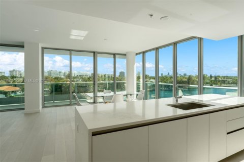 Copropriété à vendre à Bay Harbor Islands, Floride: 4 chambres, 232.44 m2 № 2025984 - photo 8