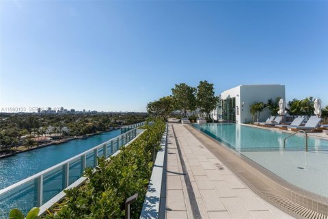 Copropriété à vendre à Bay Harbor Islands, Floride: 4 chambres, 232.44 m2 № 2025984 - photo 30