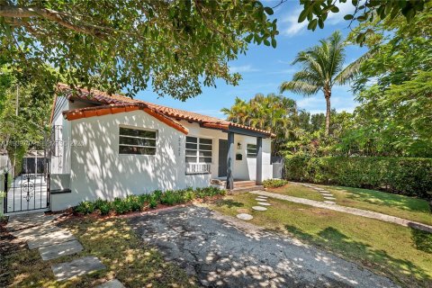 Casa en alquiler en Miami, Florida, 2 dormitorios, 164.62 m2 № 1998478 - foto 29