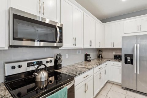 Townhouse in Kissimmee, Florida 5 bedrooms, 213.12 sq.m. № 1679167 - photo 12