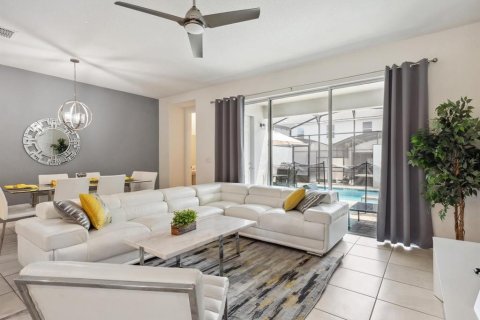 Townhouse in Kissimmee, Florida 5 bedrooms, 213.12 sq.m. № 1679167 - photo 15