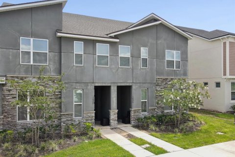 Townhouse in Kissimmee, Florida 5 bedrooms, 213.12 sq.m. № 1679167 - photo 1