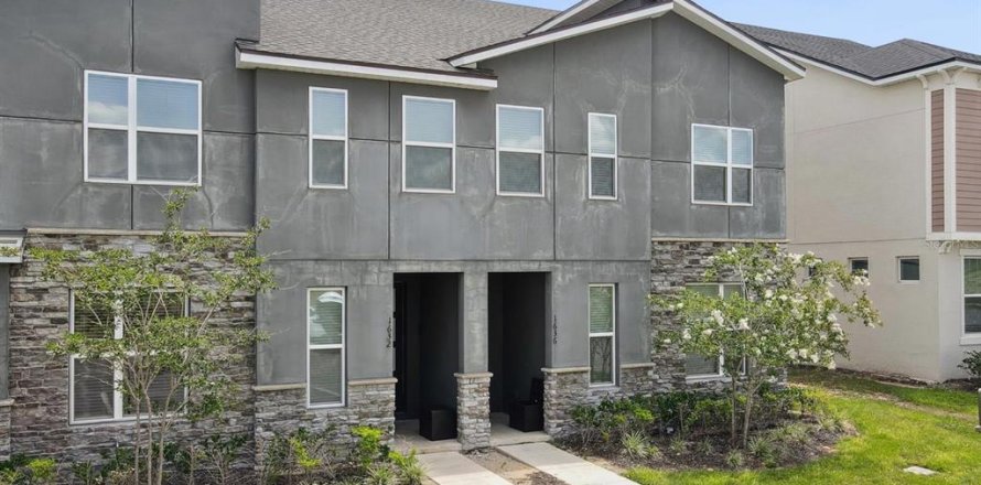 Townhouse in Kissimmee, Florida 5 bedrooms, 213.12 sq.m. № 1679167