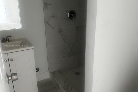 Casa en alquiler en Miami, Florida, 2 dormitorios, 542.55 m2 № 1766499 - foto 6