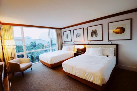 Condo in Miami Beach, Florida, 1 bedroom  № 2018571 - photo 15
