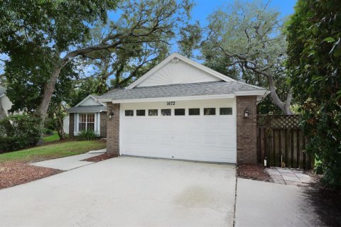 Casa en Tarpon Springs, Florida 3 dormitorios, 160.16 m2 № 2133975