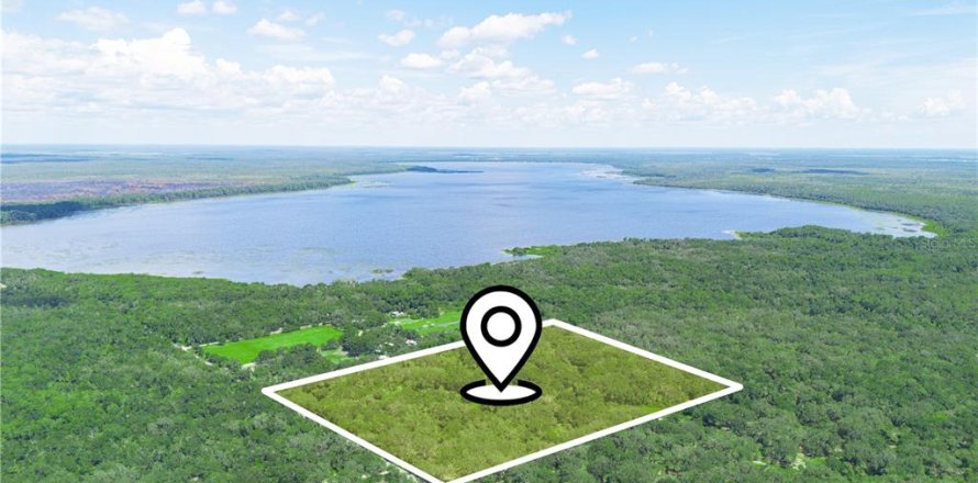 Terreno en Frostproof, Florida № 1796837