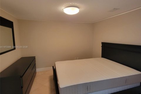 Condominio en venta en Hallandale Beach, Florida, 3 dormitorios, 145.95 m2 № 2032915 - foto 28