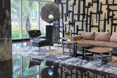 Condominio en venta en Hallandale Beach, Florida, 3 dormitorios, 145.95 m2 № 2032915 - foto 10