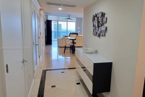 Condominio en venta en Hallandale Beach, Florida, 3 dormitorios, 145.95 m2 № 2032915 - foto 14