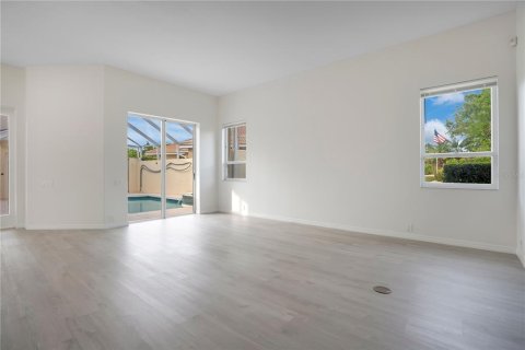 House in Englewood, Florida 3 bedrooms, 196.86 sq.m. № 2103241 - photo 5