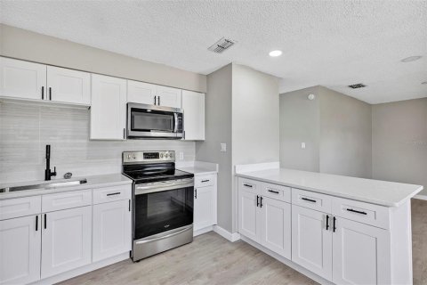 Casa en alquiler en Plant City, Florida, 3 dormitorios, 93.65 m2 № 1866123 - foto 4