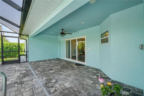 House in Port Charlotte, Florida 3 bedrooms, 162.02 sq.m. № 2258235 - photo 22