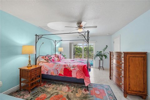 House in Port Charlotte, Florida 3 bedrooms, 162.02 sq.m. № 2258235 - photo 14