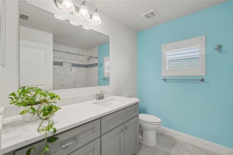 House in Port Charlotte, Florida 3 bedrooms, 162.02 sq.m. № 2258235 - photo 20