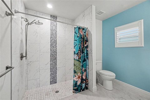 House in Port Charlotte, Florida 3 bedrooms, 162.02 sq.m. № 2258235 - photo 15