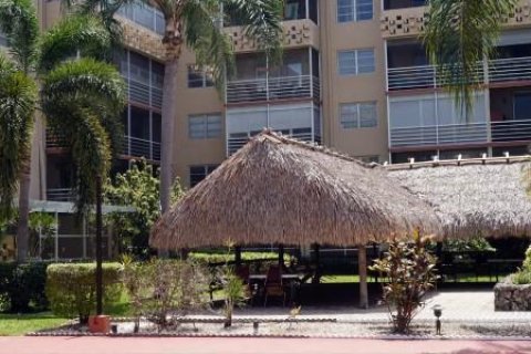 Condo in Plantation, Florida, 1 bedroom  № 2169607 - photo 16