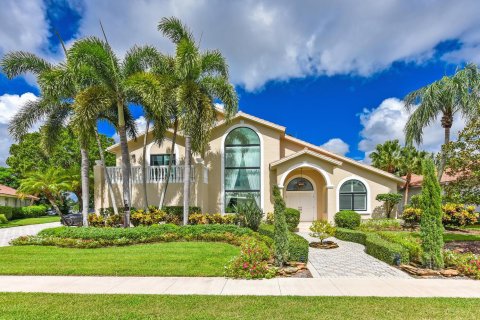 House in Wellington, Florida 3 bedrooms, 327.29 sq.m. № 2169843 - photo 2