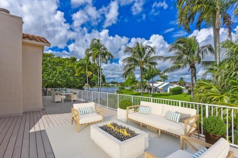 House in Wellington, Florida 3 bedrooms, 327.29 sq.m. № 2169843 - photo 30