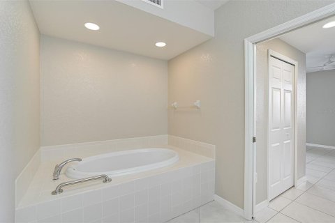 Villa ou maison à vendre à Osprey, Floride: 2 chambres, 130.06 m2 № 1561277 - photo 22