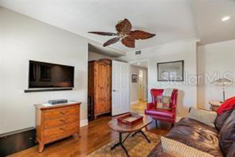 Condo in Saint Petersburg, Florida, 3 bedrooms  № 1848618 - photo 29