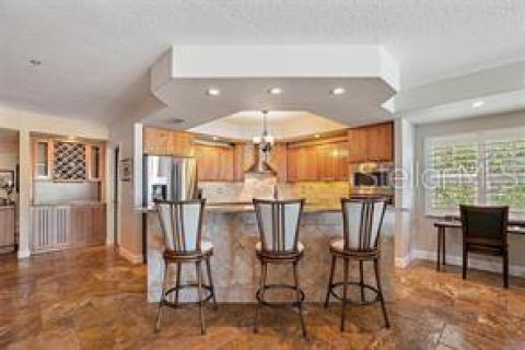 Condo in Saint Petersburg, Florida, 3 bedrooms  № 1848618 - photo 5