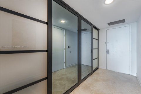 Copropriété à louer à Hallandale Beach, Floride: 3 chambres, 144.37 m2 № 2062990 - photo 18