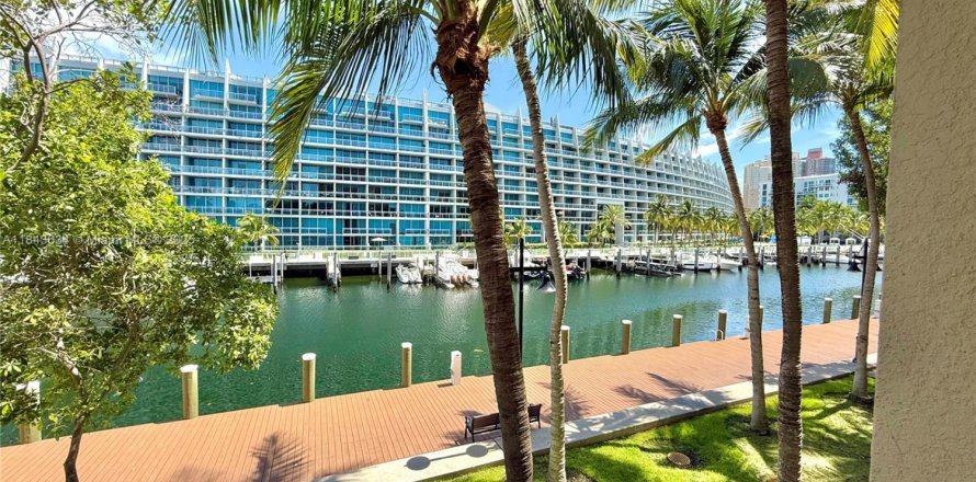 Condo à Aventura, Floride, 3 chambres № 1836595