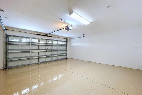 Townhouse in Tampa, Florida 4 bedrooms, 244.15 sq.m. № 2208890 - photo 8