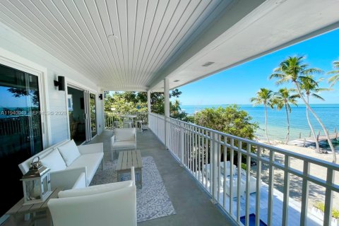 Villa ou maison à louer à Key Largo, Floride: 4 chambres, 213.68 m2 № 1997334 - photo 3