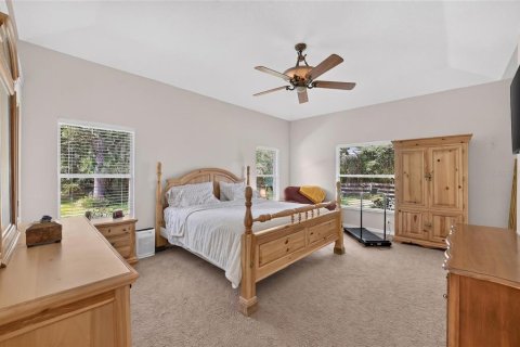 House in Reddick, Florida 3 bedrooms, 231.79 sq.m. № 2259426 - photo 23